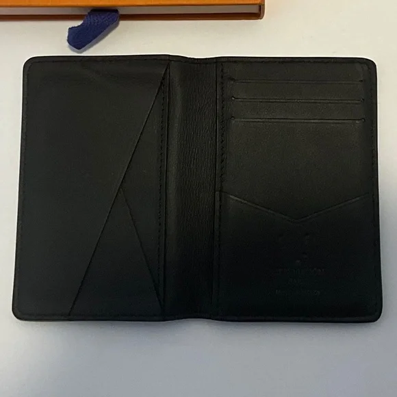 Louis Vuitton M62899 Monogram Shadow Pocket Organizer - Picture 5 of 9